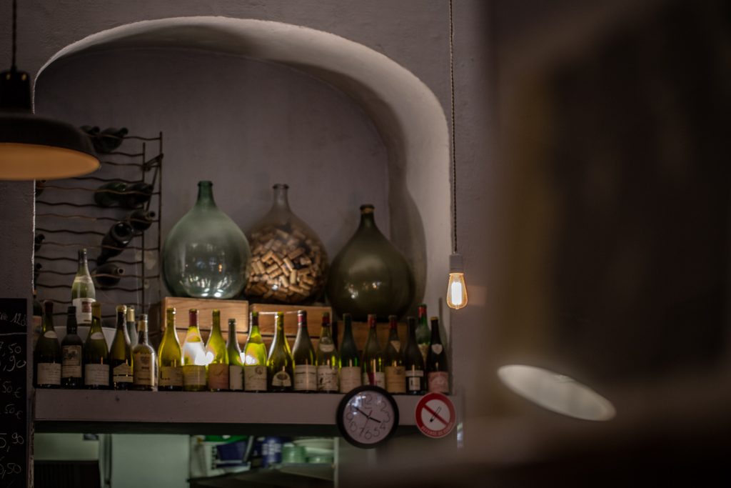 LA PART DES ANGES Caviste Cave à manger Dégustation Vins Nature Nice 17 rue Gubernatis Nice France