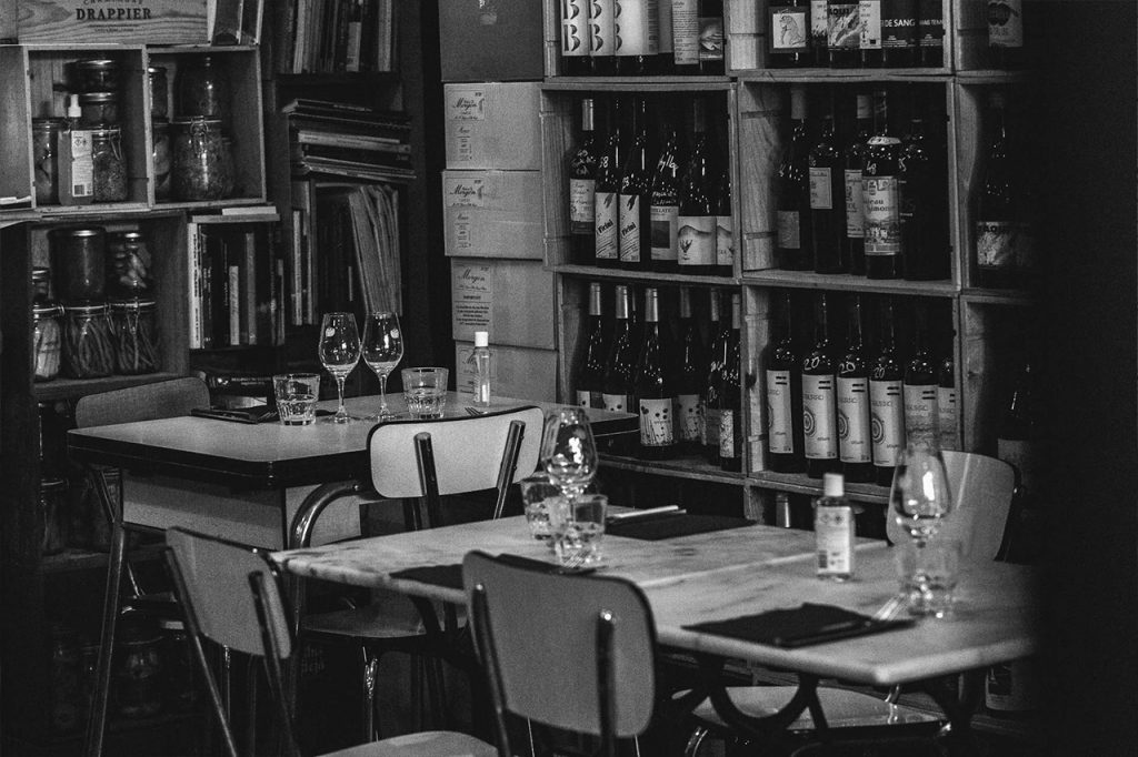 LA PART DES ANGES Caviste Cave à manger Dégustation Vins Nature Nice 17 rue Gubernatis Nice France